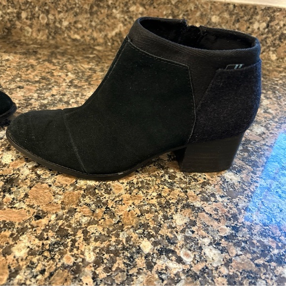 Toms Shoes - Toms Boots Womens 6.5 Loren Ankle Booties Black Leather Side Zip Block 10014150
